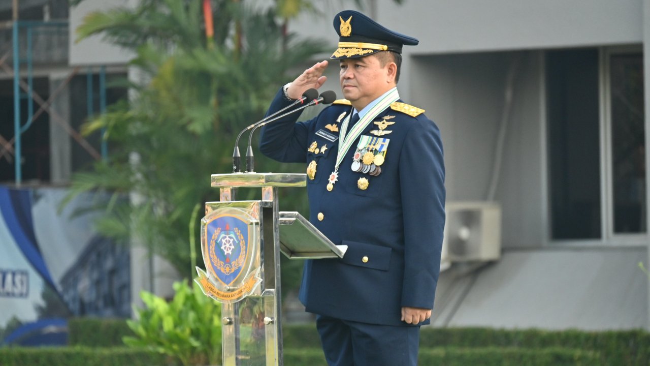 Kaskoopsudnas Pimpin Upacara HUT ke-80 RI di Halim Perdanakusuma