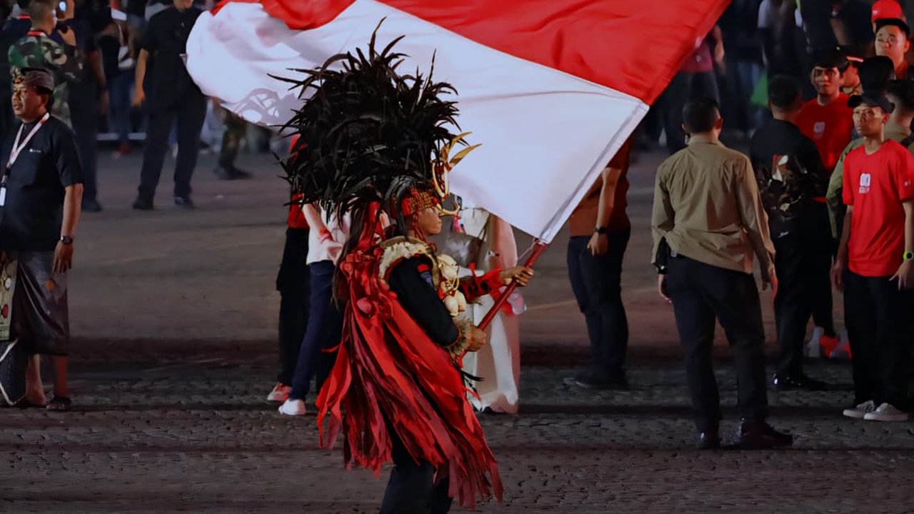 Potret Karnaval Kemhan dan TNI Meriahkan Pesta Rakyat HUT ke-80 RI