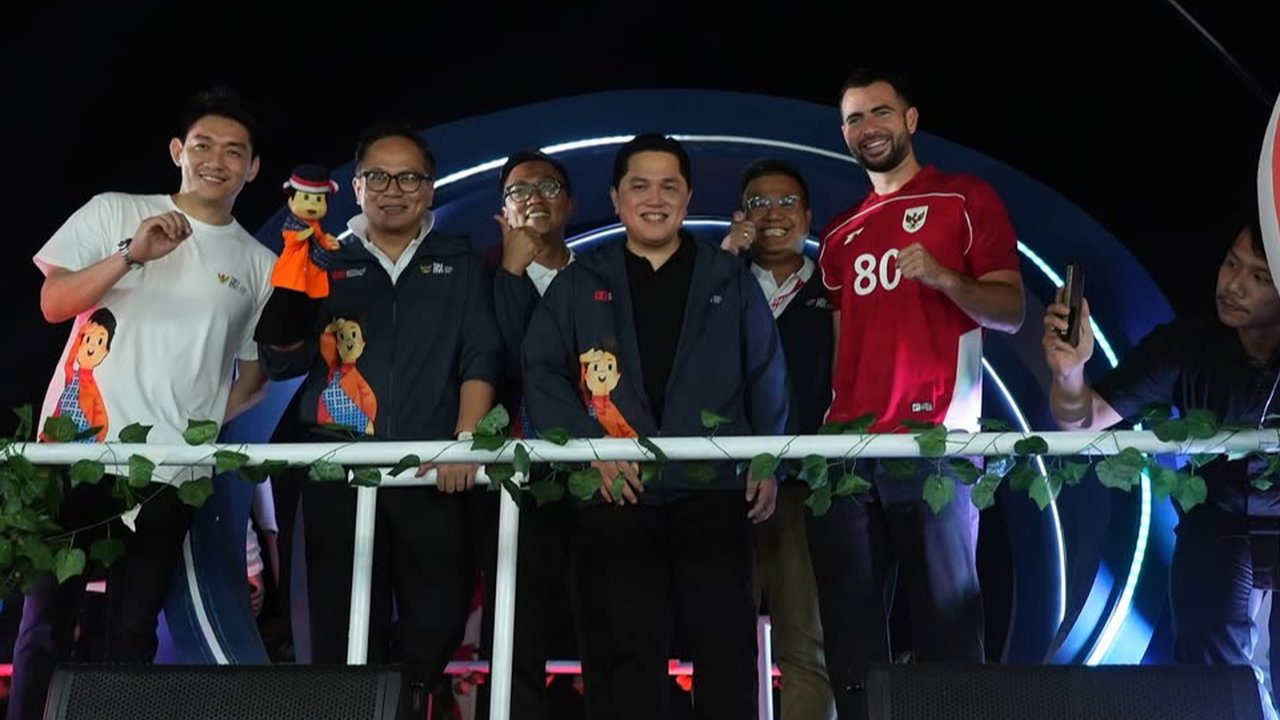 VIDEO: Momen Pemain Timnas Jordi Amat Kenakan Jersey Nomor 80 Beri Hormat Presiden Prabowo