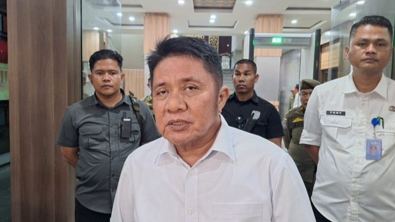 Gubernur Sumsel, Herman Deru, menargetkan pelantikan 3.077 PPPK Pemprov Sumsel pada awal Juni 2025, dengan prioritas penyelesaian administrasi kepegawaian.