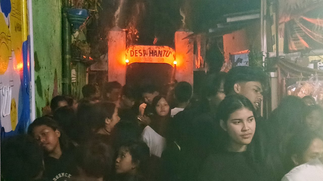 Rumahnya Dipakai Jadi Wahana Horor, Warga Cicadas Justru Dukung Desa Hantu