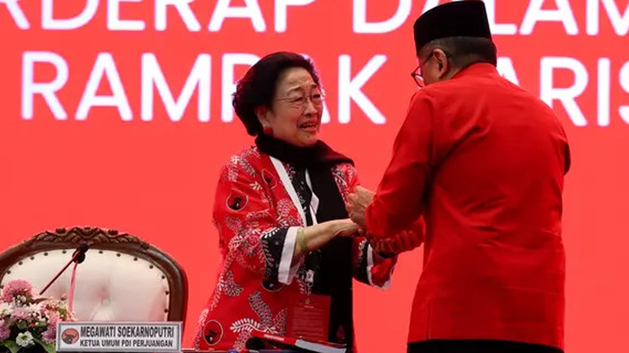 Ketua Umum PDI Perjuangan Megawati Soekarnoputri dan Sekretaris Jenderal Hasto Kristiyanto di di Bali Nusa Dua Convention Center (BNDCC), Badung, Bali, Sabtu (2/8/2025) (Istimewa