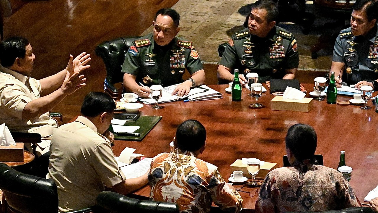 Prabowo Minta Menteri Siapkan Mitigasi Kebakaran Hutan Akibat Cuaca Panas