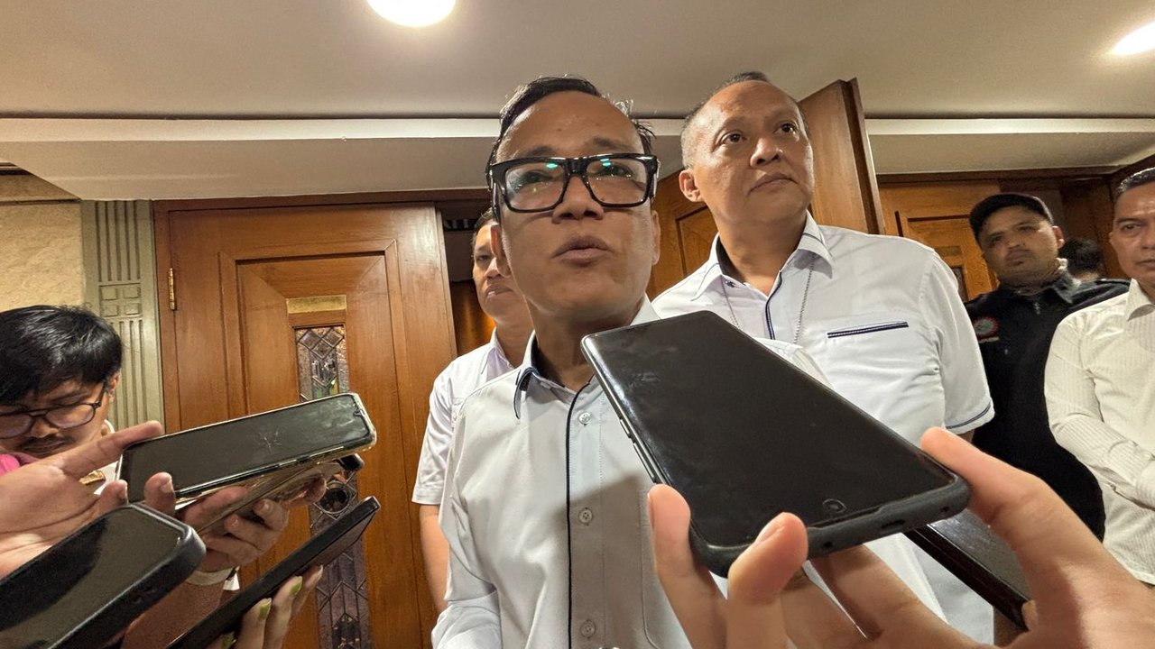 KPK Geledah Tiga Ruangan di Lantai 7 Gedung A kemenaker, Karyawan Diliburkan