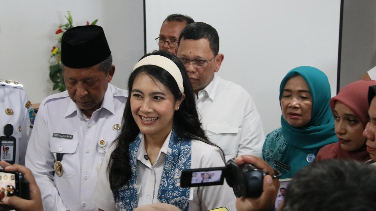 Wamen Isyana di Jambi