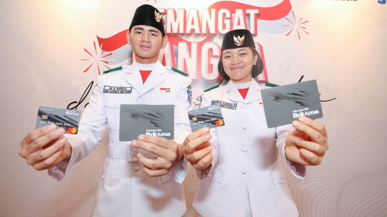 BRI menyalurkan dana apresiasi kepada 76 anggota Paskibraka Nasional