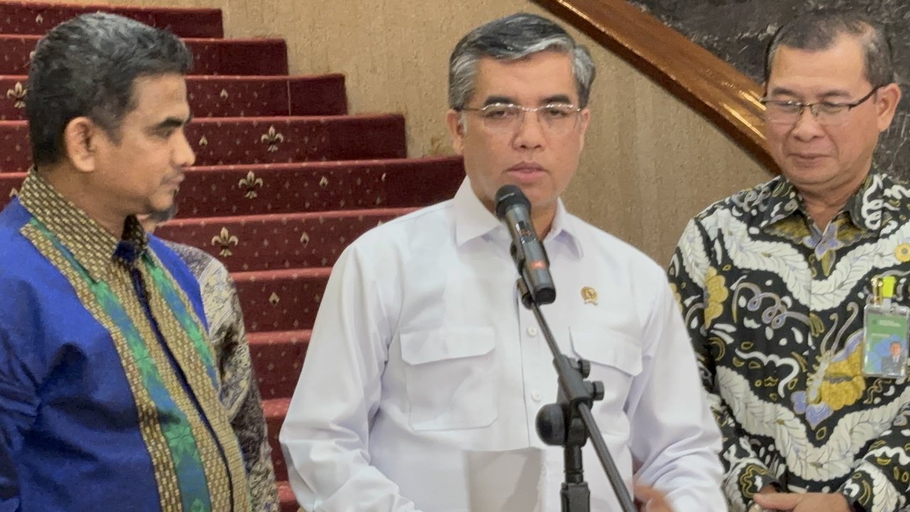 VIDEO: Wamen Noel Kena OTT KPK, Menaker Ingat Pesan Tegas Prabowo 