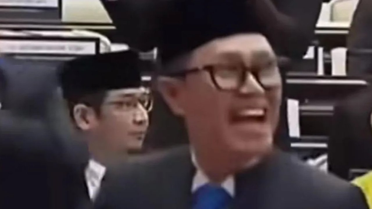 Pasha Ungu Tak Ikut Joget Bareng Anggota DPR Lain, Pilih Diam