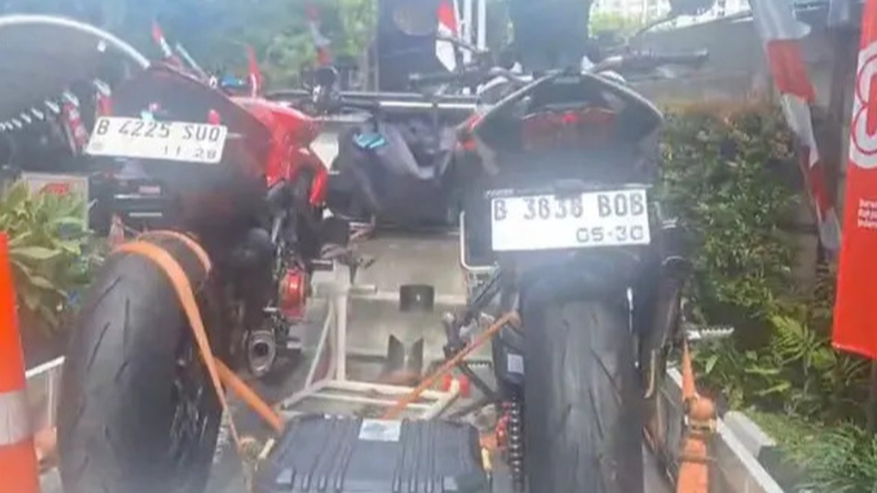 Ducati Streetfigher V4 disita KPK dalam OTT Wamenaker Immanuel Ebenezer. (Liputan6.com/Radityo)