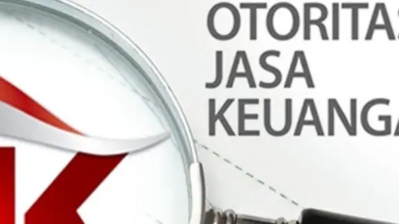 Tulisan OJK terpampang di Kantor Otoritas Jasa Keuangan (OJK), Jakarta. (Liputan6.com/Angga Yuniar)