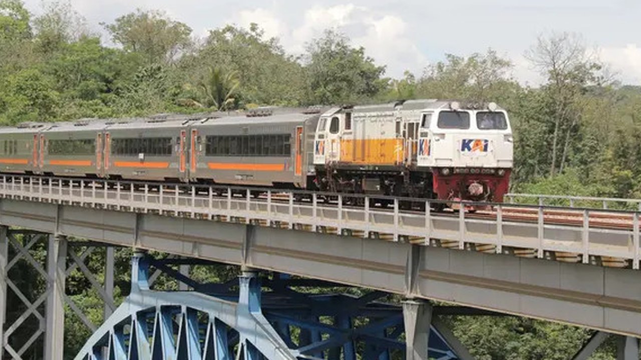 Sepanjang Januari--Februari 2025, PT Kereta Api Indonesia (KAI) Group telah melayani sebanyak 78.542.459 penumpang. (dok: KAI)