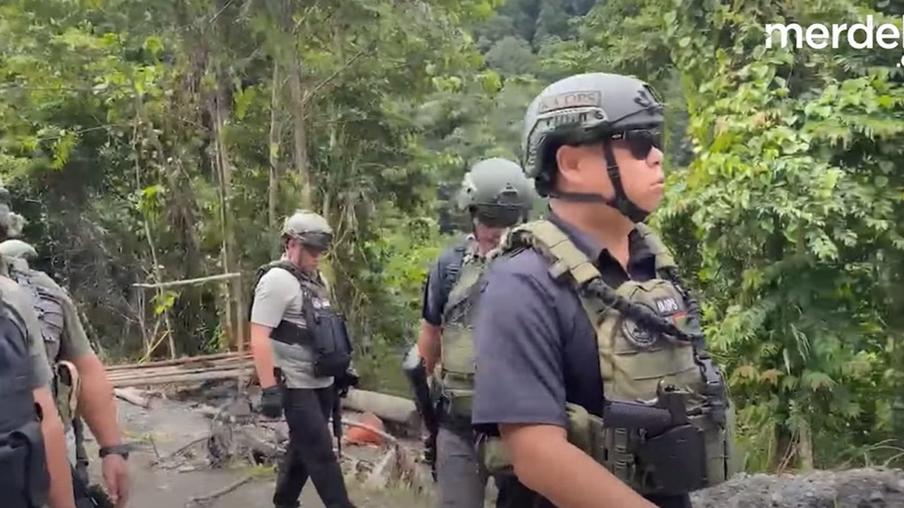 Jenderal Polisi Dikawal Pasukan Bersenjata Turun Buru Anggota KKB Papua Pembunuh Brimob