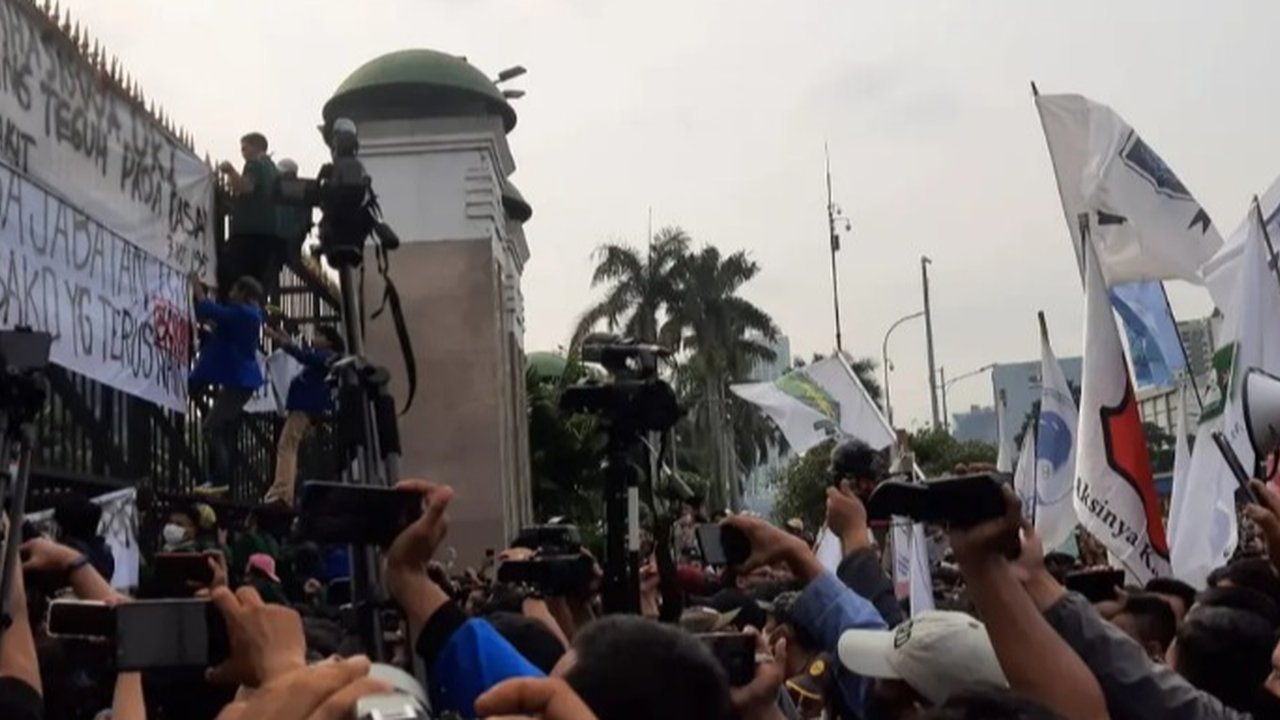 Demo Depan Gedung DPR, Cek Pengalihan Arus Lalu Lintas Sekitar Slipi