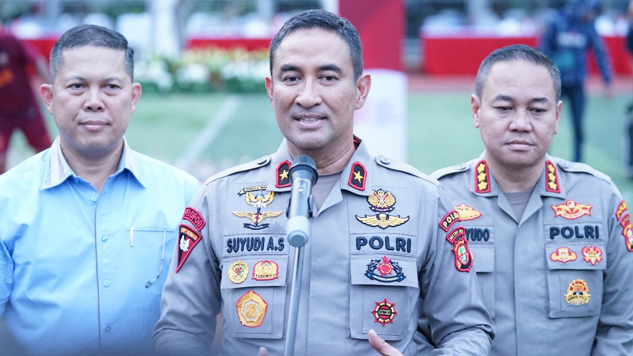 Andra Soni, Gubernur Banten, Bersilaturahmi dengan Kapolda Banten, Irjen Pol Suyudi Ario Seto. (Senin, 03/03/2025). (Humas Polda Banten).