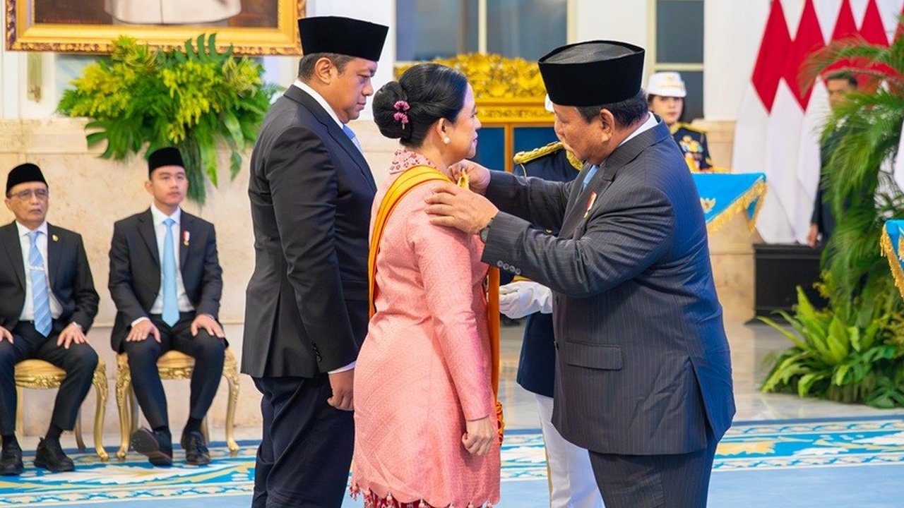 Puan Maharani Terima Bintang RI Utama