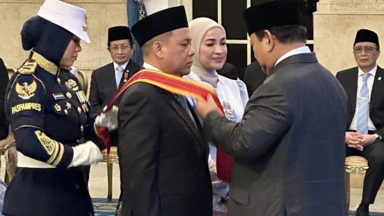 Ikut Buka Lapangan Pekerjaan, Haji Isam Terima Bintang Mahaputera Utama dari Prabowo