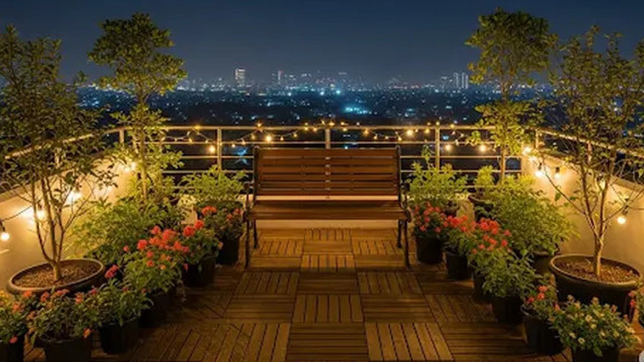 Model Rumah Kecil dengan Rooftop ala Pinterest (created by AI)