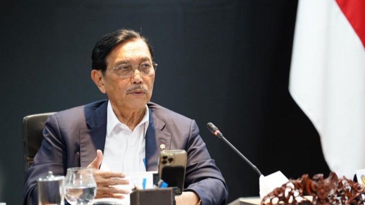 Luhut Pandjaitan: Digitalisasi Bansos Bakal Kurangi 34 Juta Orang Miskin