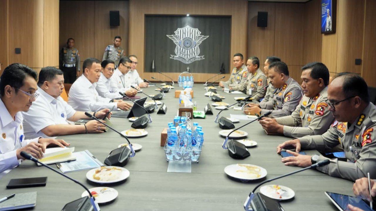 Gandeng Dirjen Hubdat, Kakorlantas Koordinasi Keselamatan Angkutan Jalan Nasional