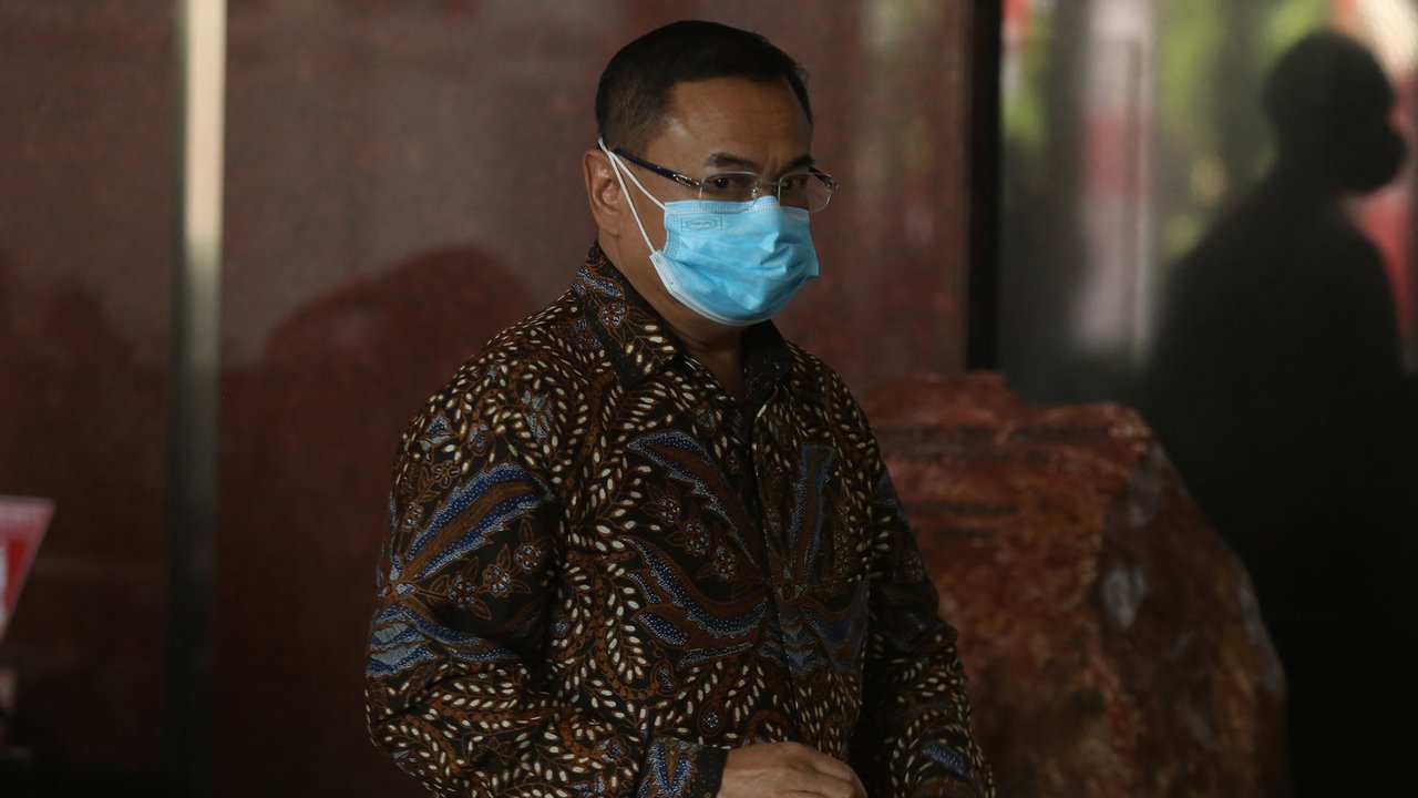 Bupati Pati Jawa Tengah, Sudewo memenuhi panggilan KPK untuk jalani pemeriksaan sebagai saksi kasus deugaan korupsi pengadaan pembangunan jalur kereta api di Wilayah Jawa Tengah/Solo Balapan pada lingkungan Direktorat Jenderal Perkeretaapian Kementerian Perhubungan (DJKA Kemenhub), di Gedung Merah Putih KPK RI, Jakarta, Rabu (27/8/2025)