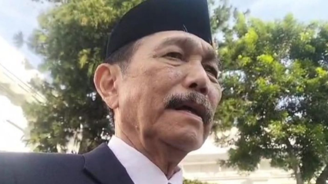 Luhut Binsar Pandjaitan menyoroti kekompakan presiden terpilih di HUT ke-80 RI, sementara Megawati Soekarnoputri tidak hadir. Mengapa?