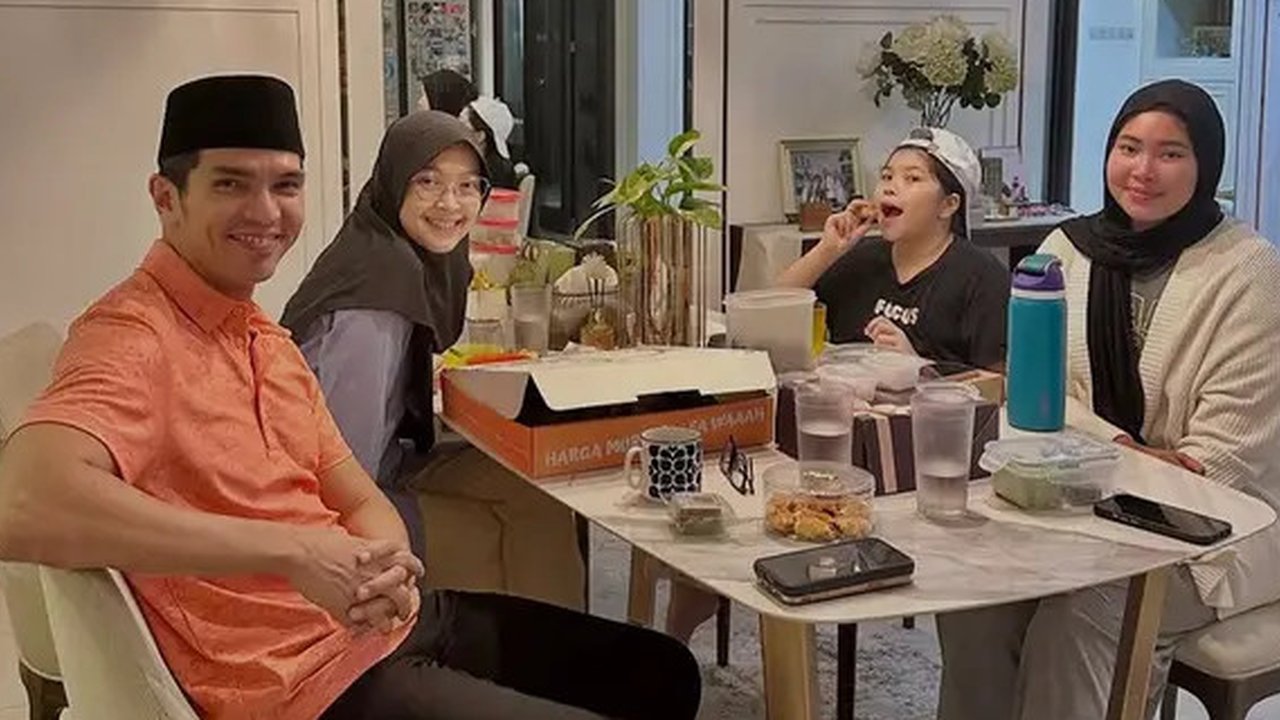 Rumah Adrian Maulana. [IG: @adrianmaulana]