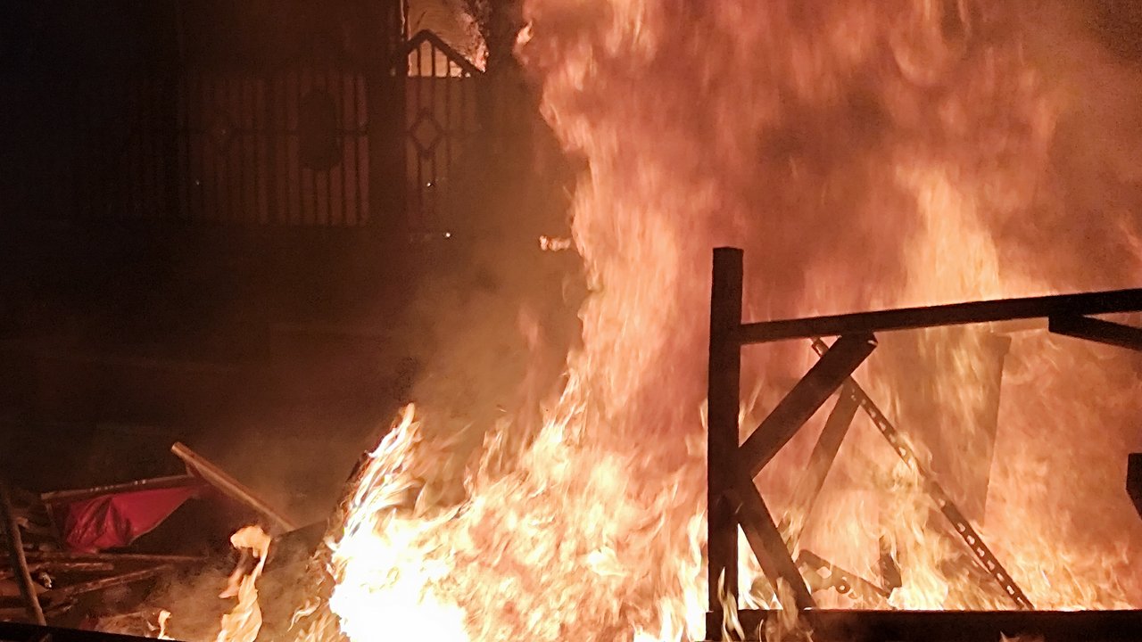 Kericuhan Demo di Makassar Meluas, Dua Gedung DPRD Ludes Dibakar dan Tiga Orang Meninggal Dunia