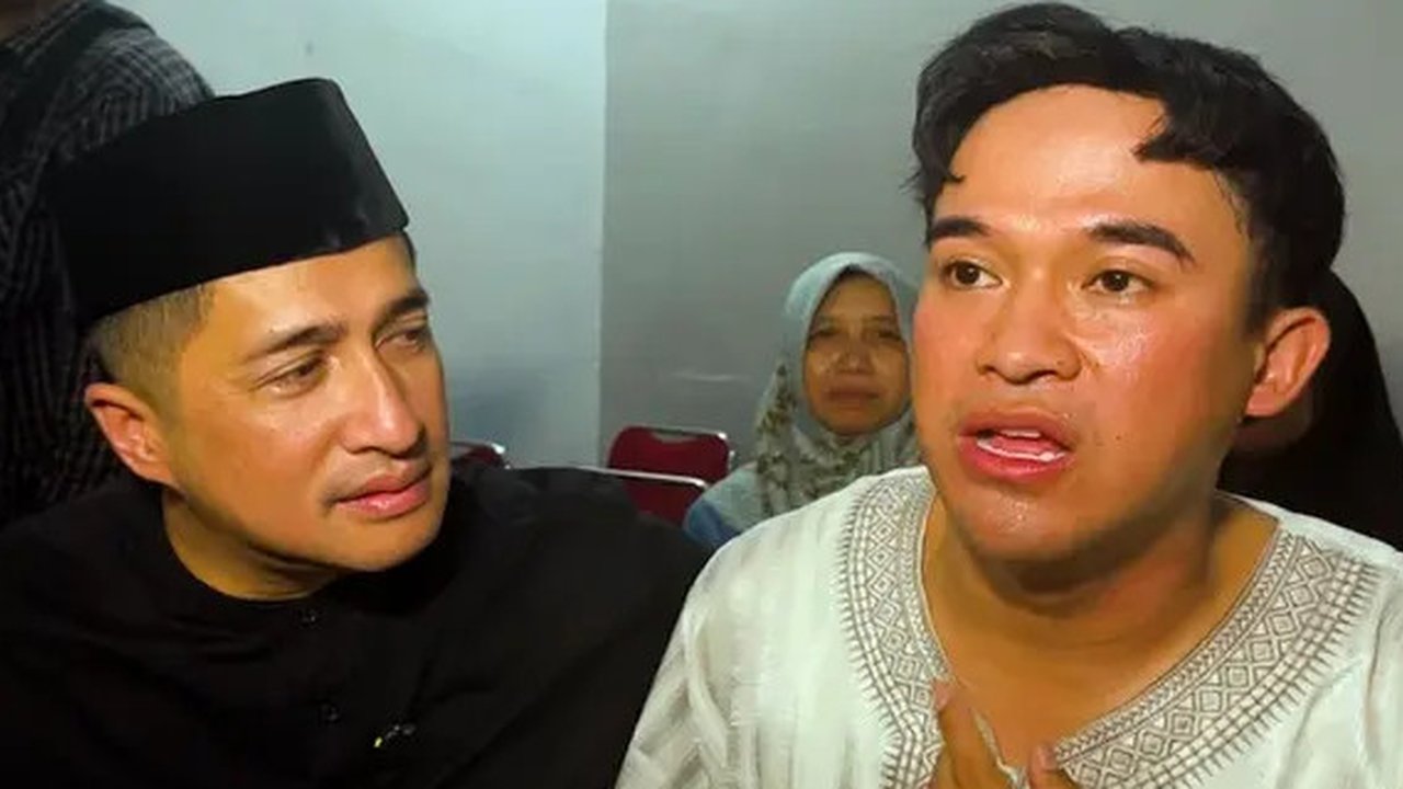 Anwar Sanjaya atau Anwar BAB ingin mengakhiri masa lajang. Ia telah siapkan mahar perhiasan emas ratusan gram untuk calon istrinya kelak. Seperti apa?