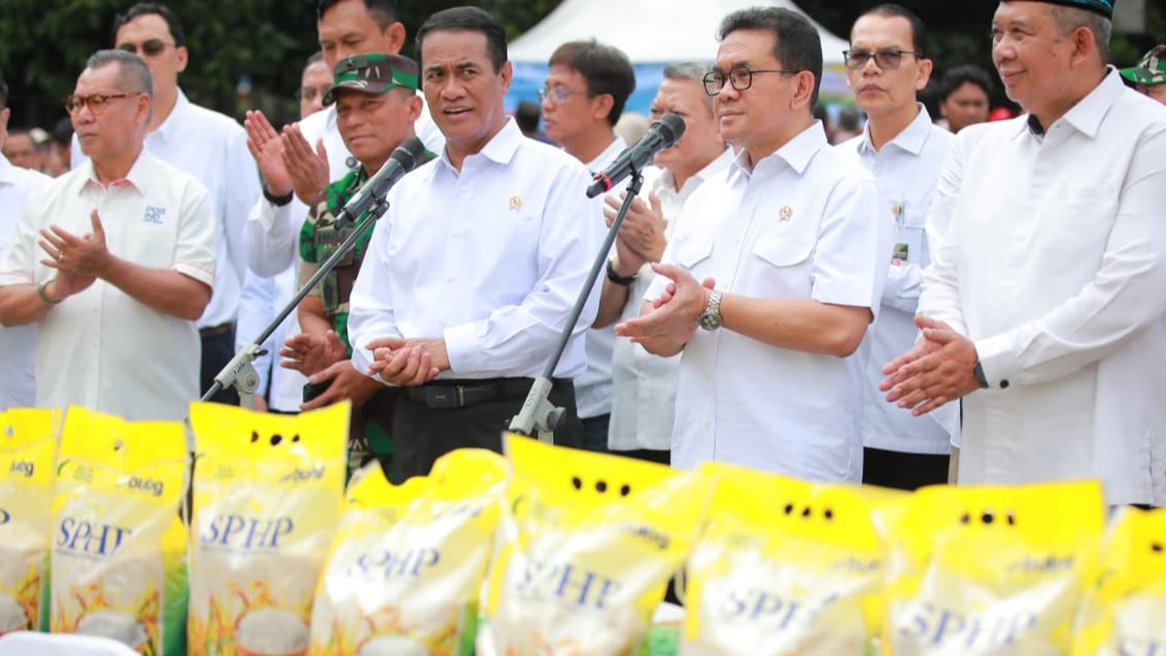 Stabilisasi Harga Beras, Pemerintah Salurkan 43.000 Ton Beras SPHP Serentak Hari Ini