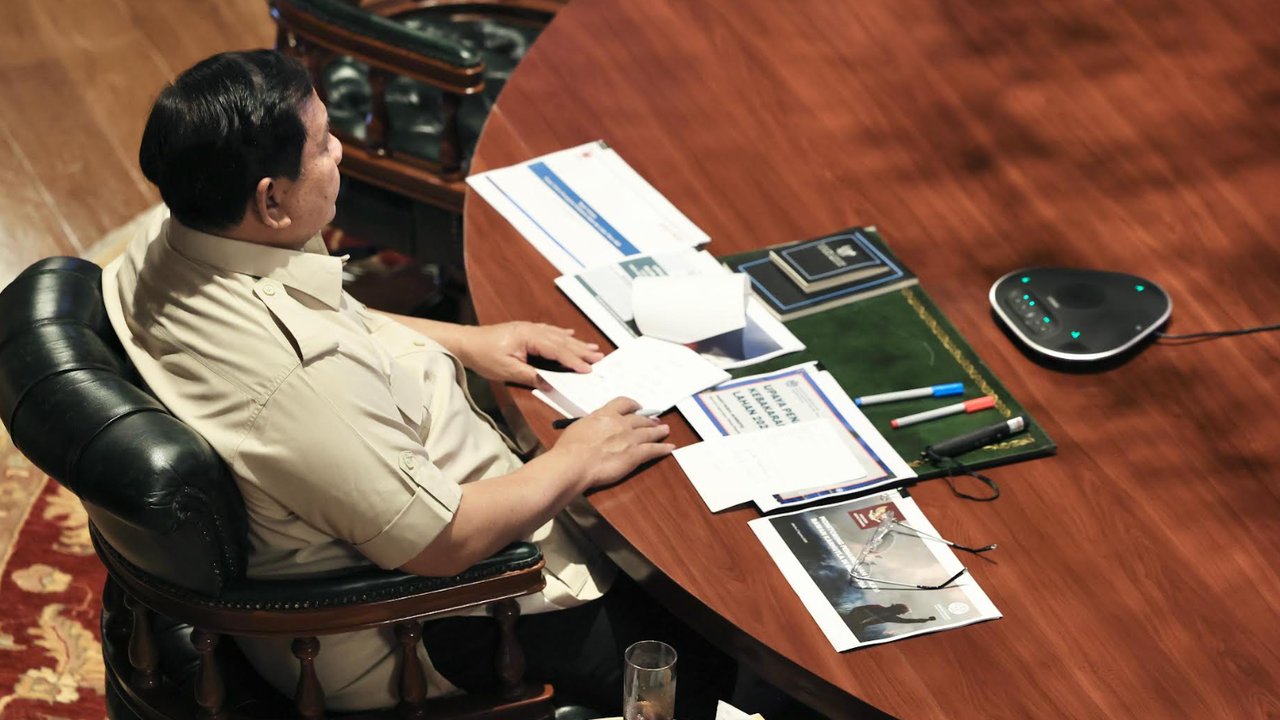 Presiden Prabowo Minta Hukum Tegas Bagi Pelaku Pembakar Hutan dan Lahan