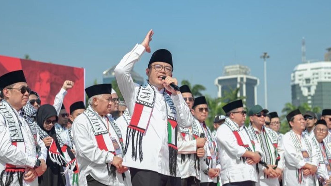 Pemerintah Indonesia, melalui Menlu Sugiono, memastikan pengiriman 10 ribu ton Bantuan Beras Palestina untuk krisis kemanusiaan. Simak komitmen RI selanjutnya!