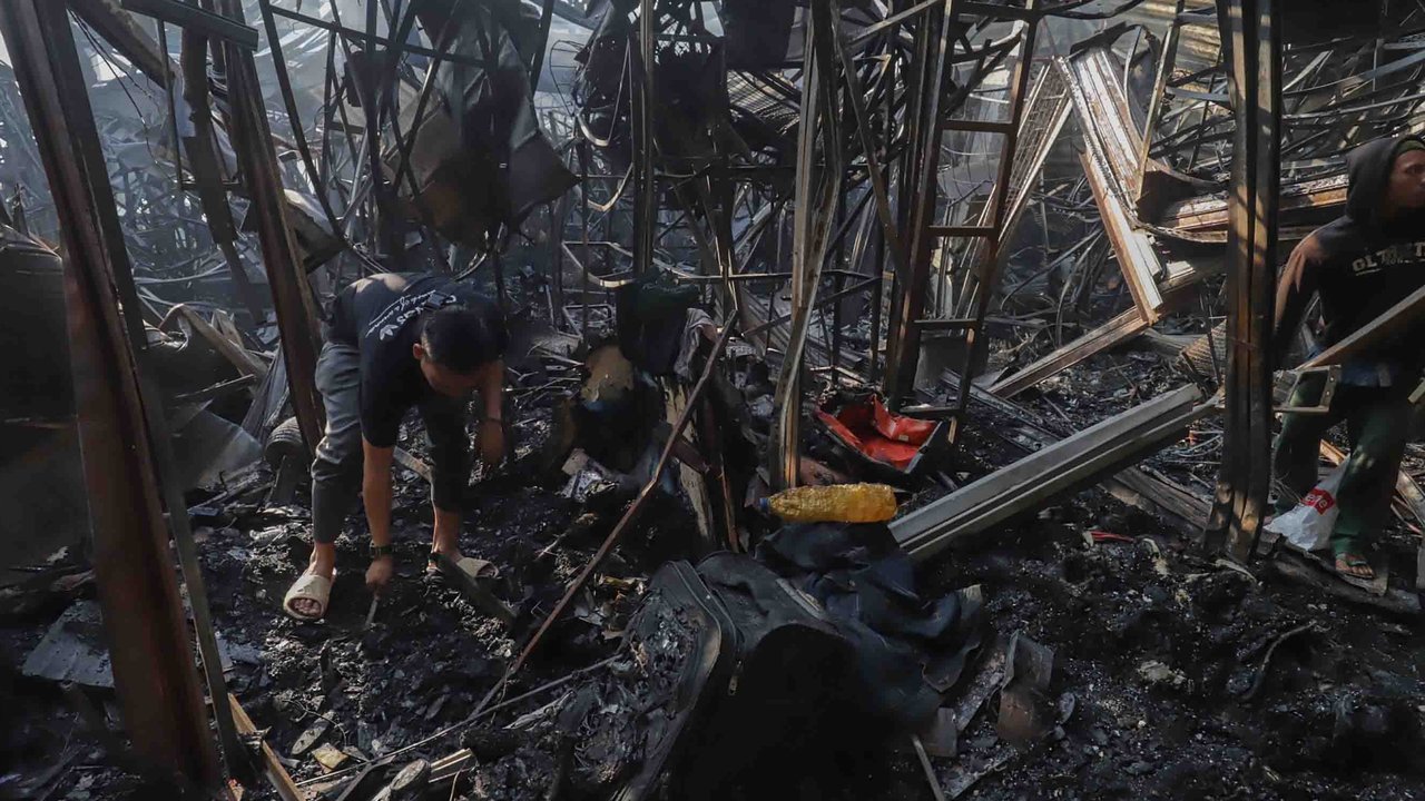 Gedung AGRES ID di Kawasan Manggua Dua Square Terbakar, Kerugian Ditaksir Mencapai Rp20 Miliar