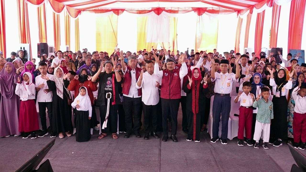 Menteri Sosial Saifullah Yusuf (Gus Ipul) meresmikan Sekolah Rakyat Terintegrasi (SRT) 5 Ponorogo