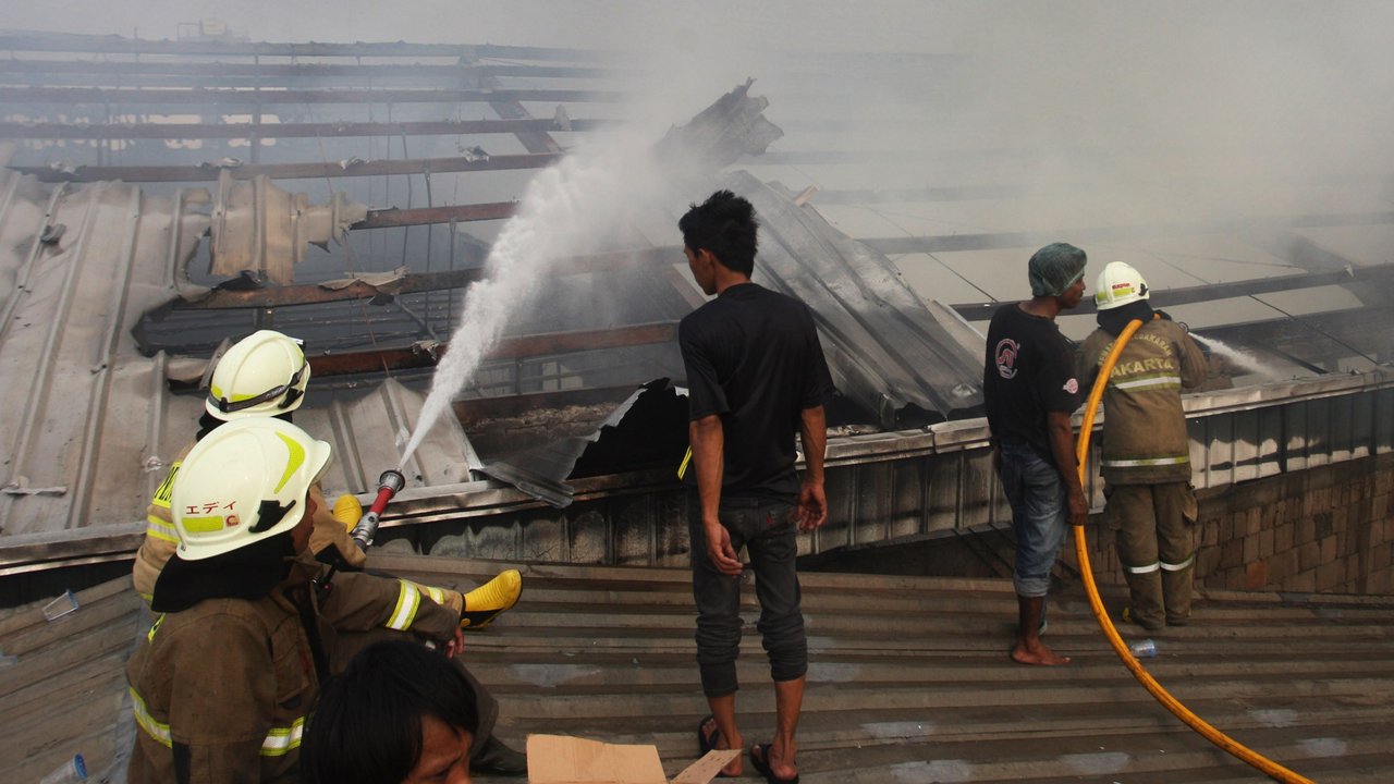 Kerugian Kebakaran Ruko Mangga Dua Ditaksir Capai Rp20 Miliar