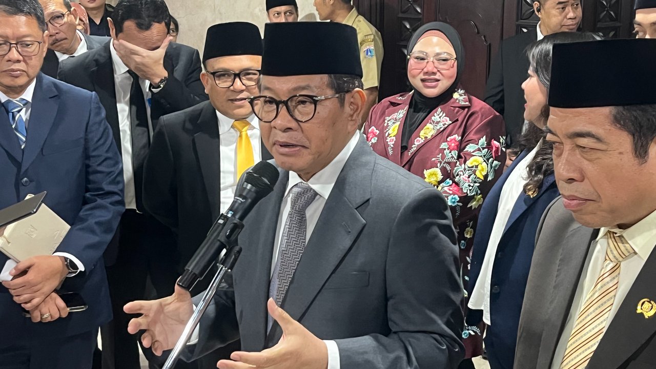 Pramono Anung di DPRD Jakarta