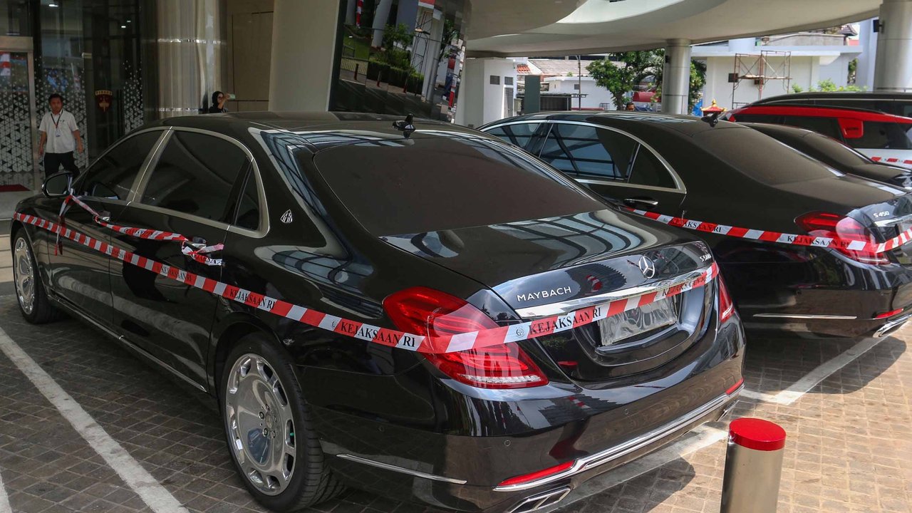 Mulus & Kinclong, Barisan Mobil Mewah Seharga Rumah Pondok Indah di Kasus Saudagar Minyak Riza Chalid