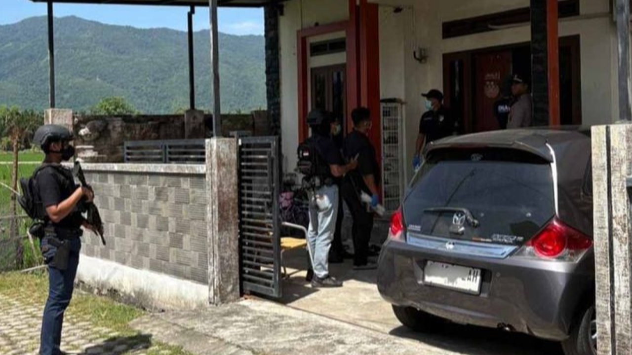 Dua ASN Ditangkap Densus 88 di Warkop dan Showroom Mobil Bekas, Diduga Terlibat Jaringan Teroris