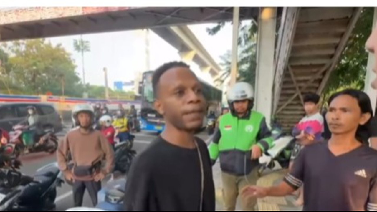 Pria ngaku anggota cekcok di Jalan Pemuda Jakarta Timur
