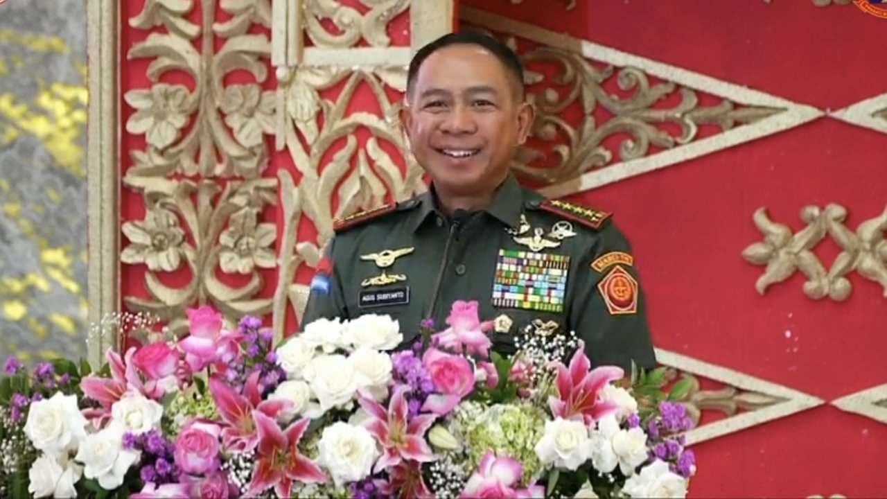 Mutasi Besar TNI: Pangdam Siliwangi Mayjen Dadang Arif hingga Gubernur Akmil Mayjen Arnold Aristoteles Diganti