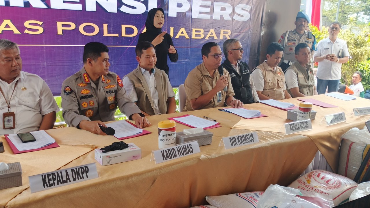 Polda Jawa Barat membongkar praktik produksi dan peredaran beras yang tidak sesuai standar