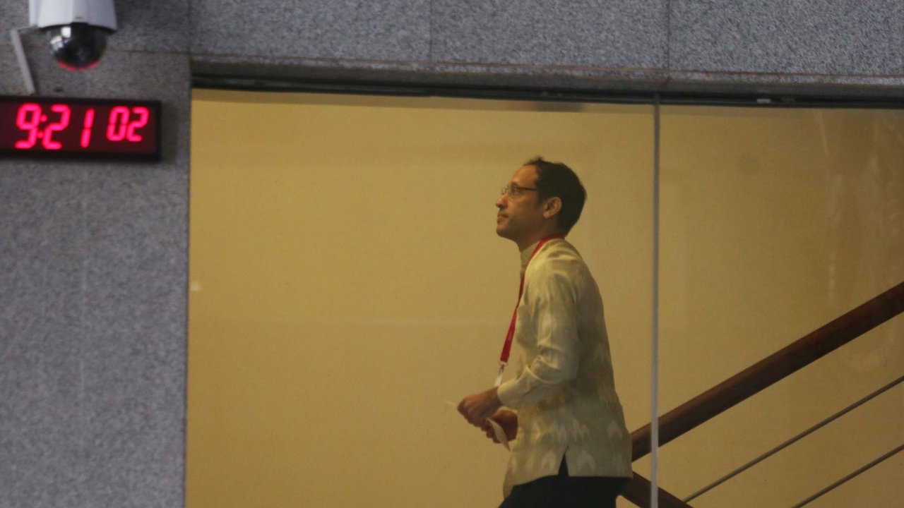 Mantan Menteri Pendidikan, Kebudayaan, Riset, dan Teknologi (Mendikbudristek) Nadiem Anwar Makarim saat  memenuhi panggilan KPK di Gedung KPK, Jakarta, Kamis (07/08/2025).