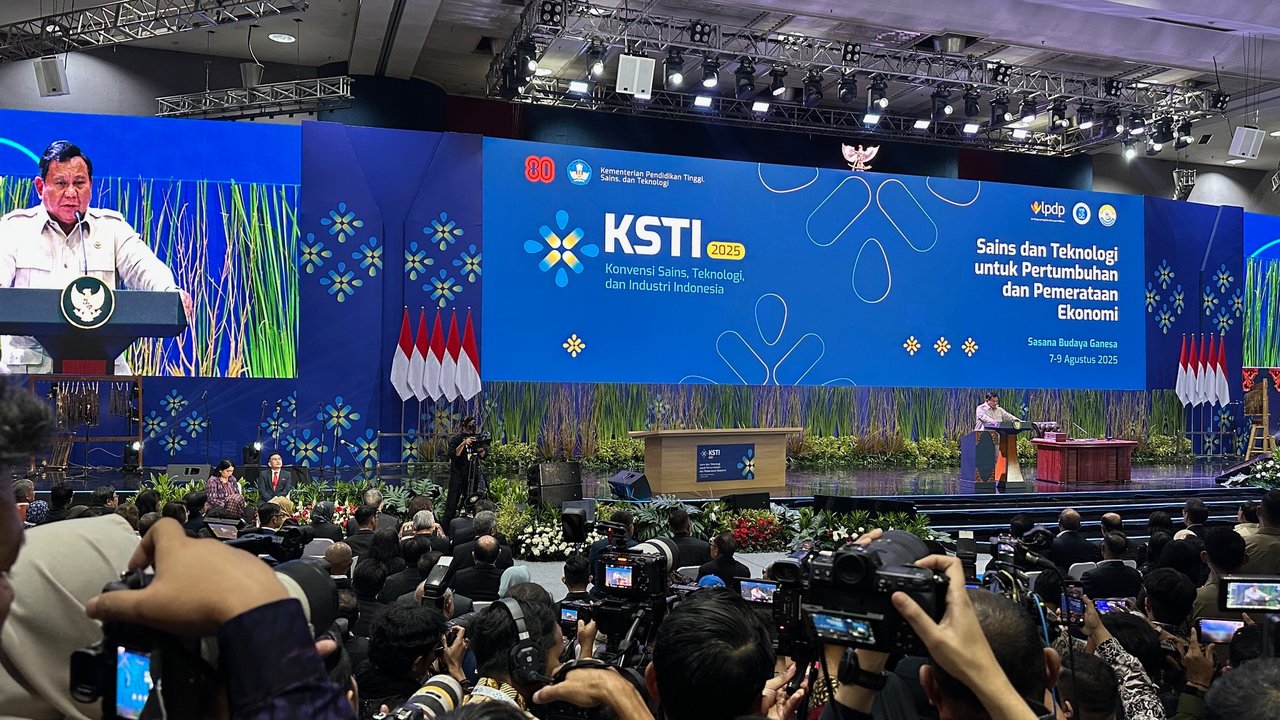 Prabowo Gelar Pertemuan Tertutup dengan Ribuan Ilmuan di KSTI 2025, Ini Alasannya