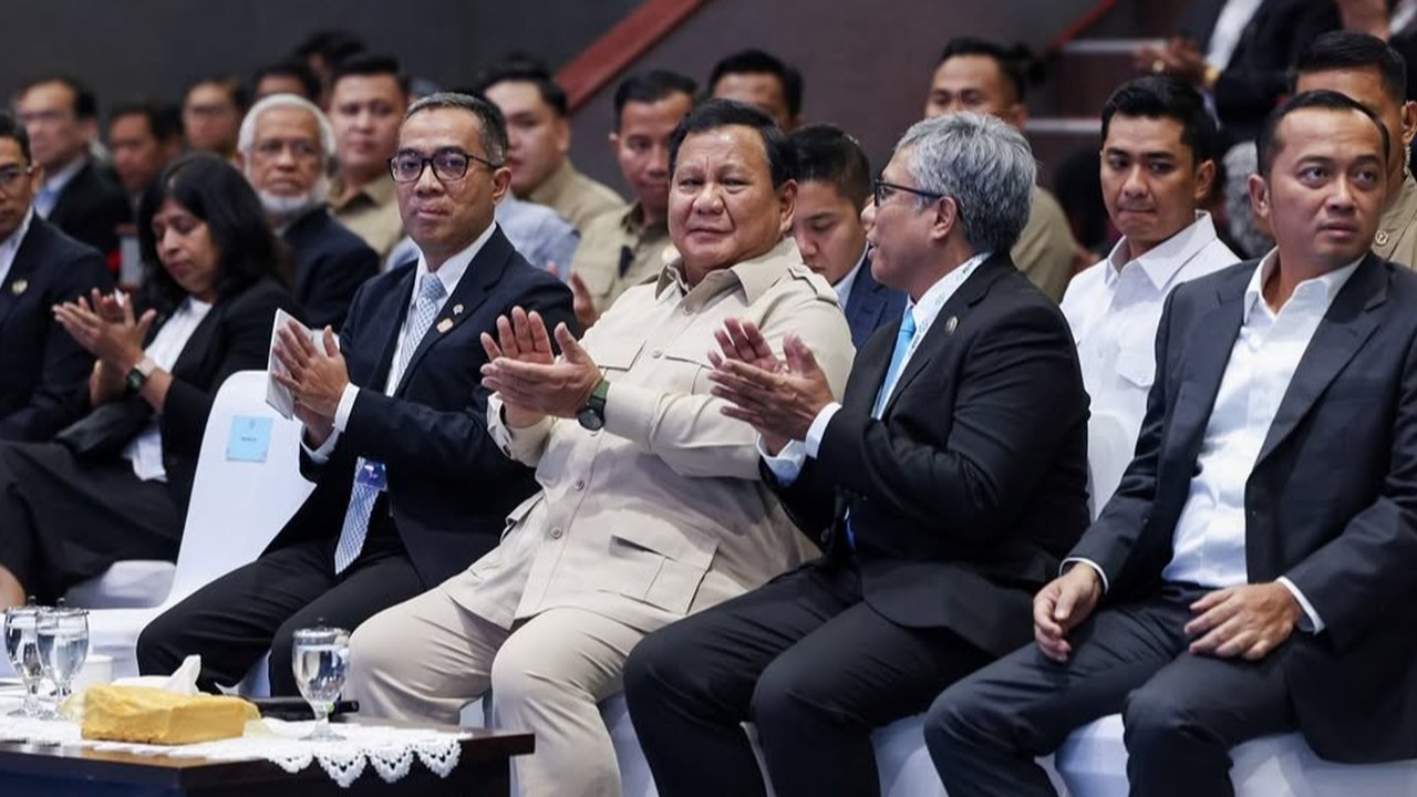 VIDEO: Momen Presiden Prabowo Kaget Letkol Teddy Lulusan UI 