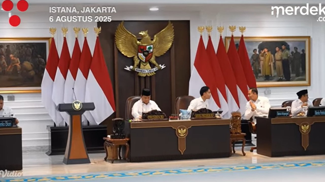 VIDEO: Momen Gibran & AHY Bisik-Bisik, Emosi Prabowo Beri Arahan ke Menteri hingga Jenderal