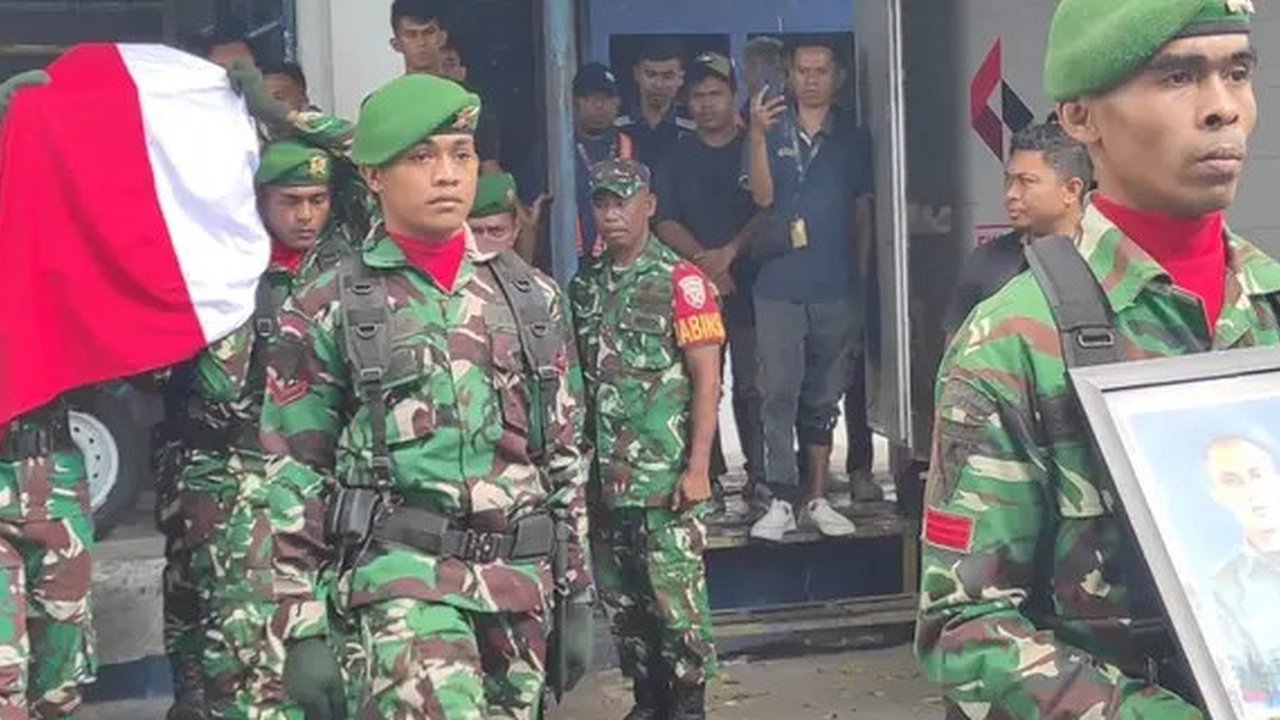 VIDEO: Keluarga Ungkap Ada Luka Lebam dan Sayatan di Tubuh Prada Lucky Tewas Dianiaya Senior TNI
