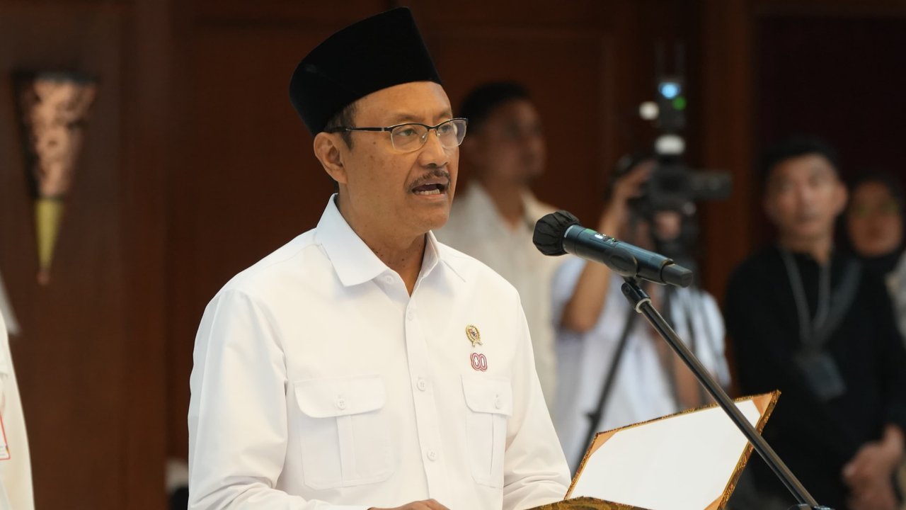 Mensos Gus Ipul Lantik 1.323 Guru Sekolah Rakyat
