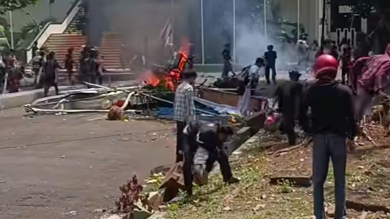 7 Orang jadi Tersangka Perusakan Fasilitas Umum di DPRD Jateng, Ratusan Warga Kena Wajib Lapor