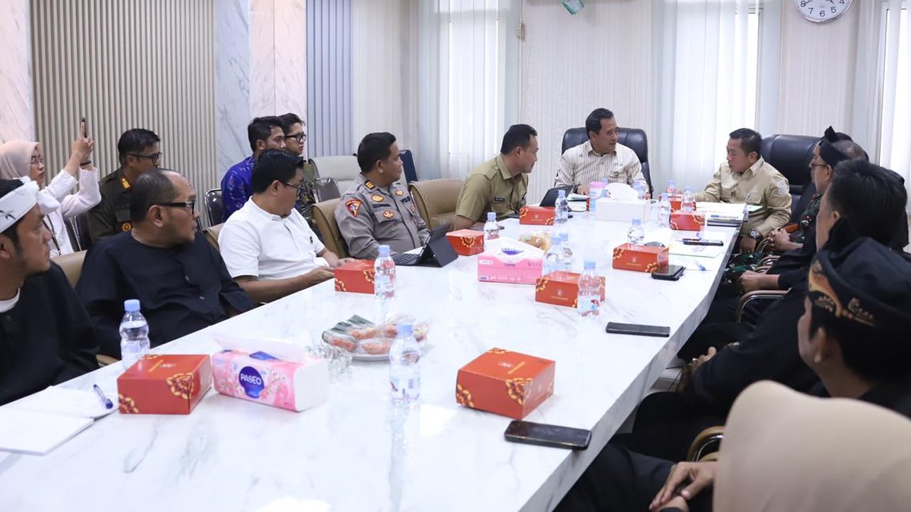 Kemendagri Apresiasi Program Simponi Karawang, Perkuat Satlinmas dan Hidupkan Siskamling