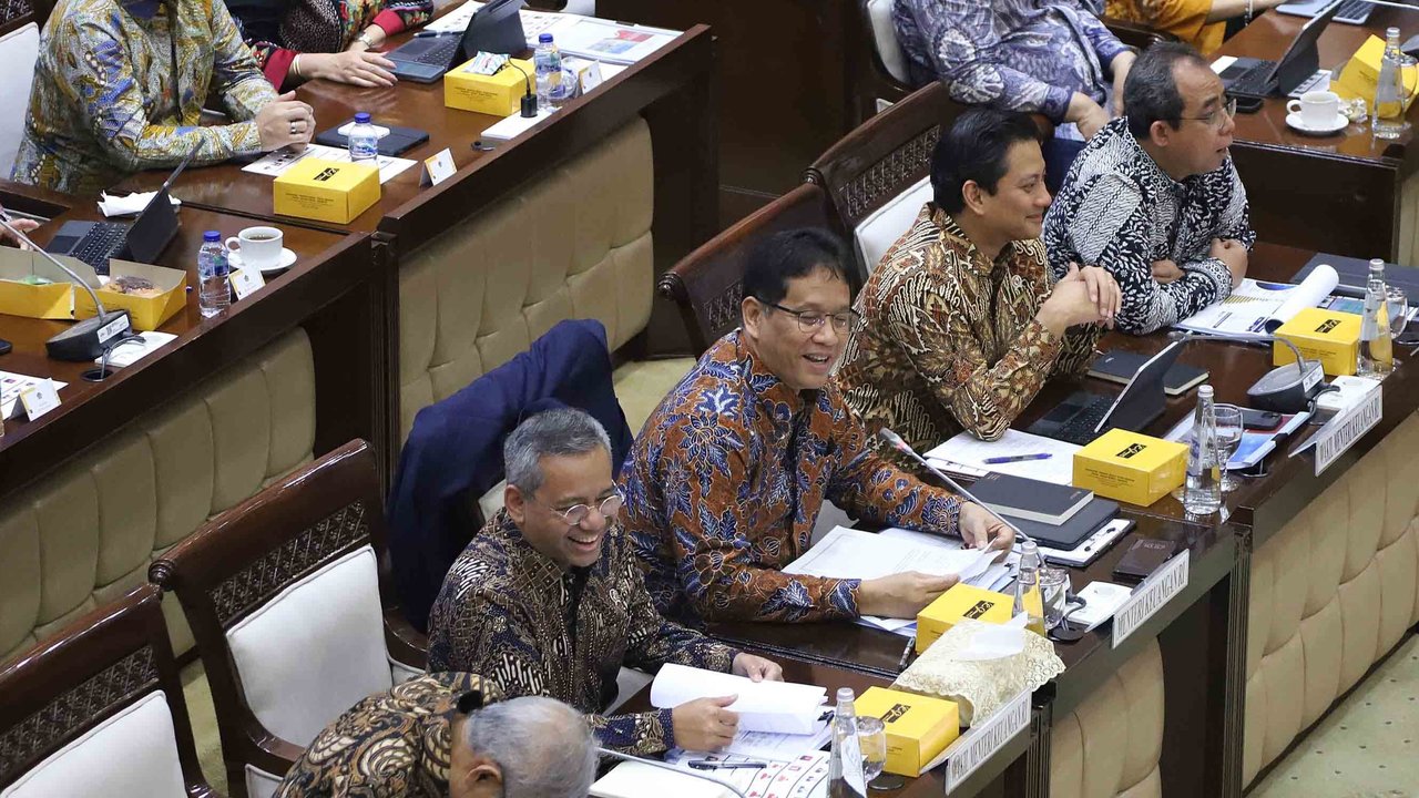 Menteri Keuangan Purbaya Yudhi Sadewa saat mengikuti rapat kerja di Kompleks Parlemen, Senayan, Jakarta, Rabu (10/9/2025).