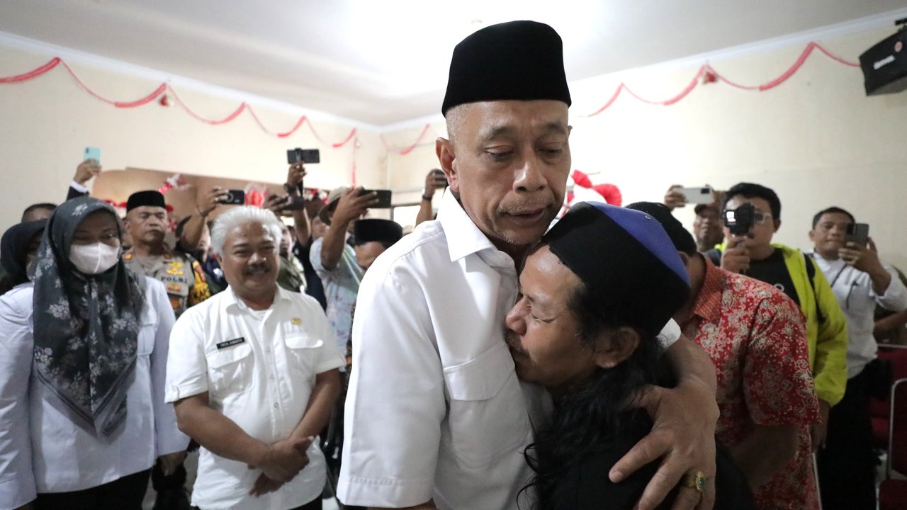 Wamensos Serahkan Santunan Kematian Korban Majelis Taklim Ambruk di Bogor